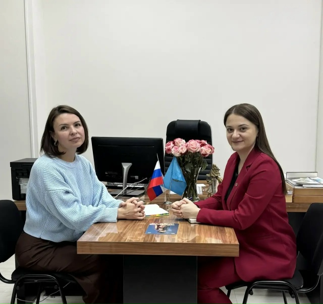Рабочая встреча с куратором в КЧР программы профориентации подростков «Твоя траектория» благотворительного фонда «Открывая горизонты».