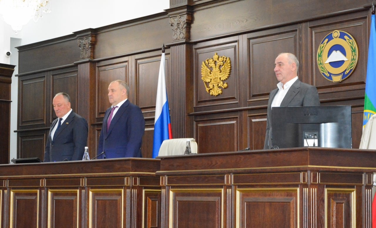 VI созыв пленарного заседания Парламента Карачаево-Черкесской Республики.