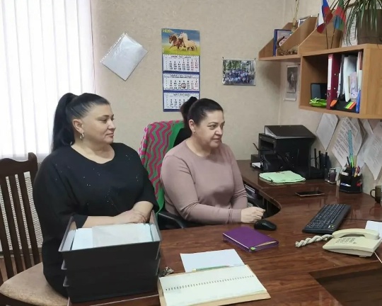 Заседание рабочей группы по анализу обоснованности помещения и сроков нахождения детей в государственных учреждениях социального обслуживания семьи и детей, организациях для детей - сирот и детей, оставшихся без попечения родителей Карачаево-Черкесской Ре